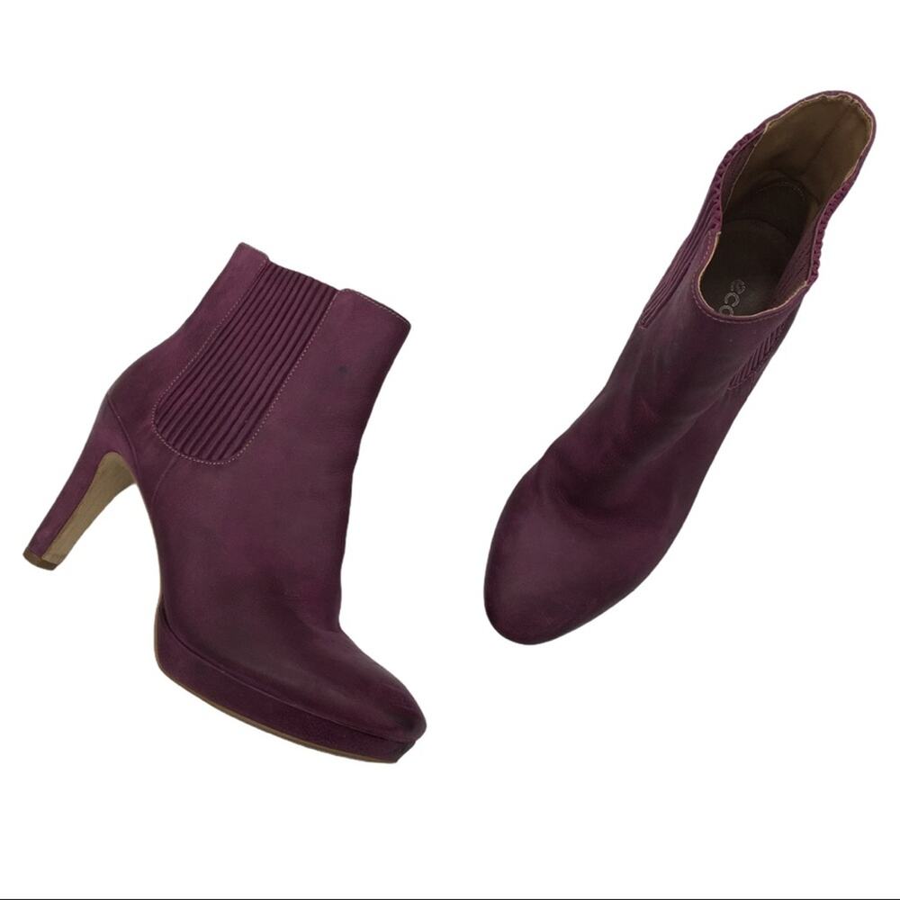 Ecco Navoi Platform Chelsea Booties - Purple - 38
